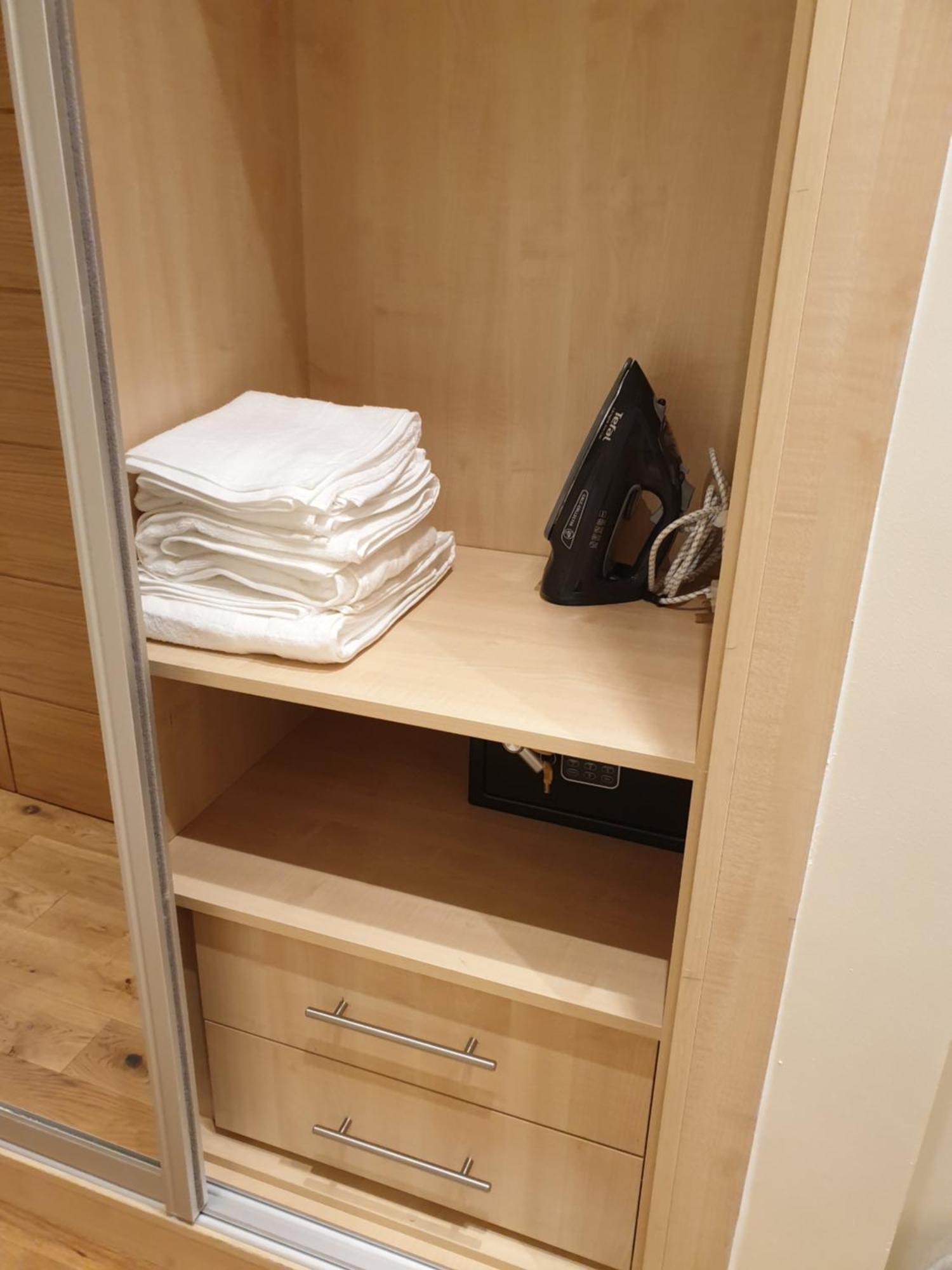 Appartamento London Luxury 3 Bedroom Sleeps 8 With 3 Bathrooms 5 Mins Walk To Tube Station Free Parking *